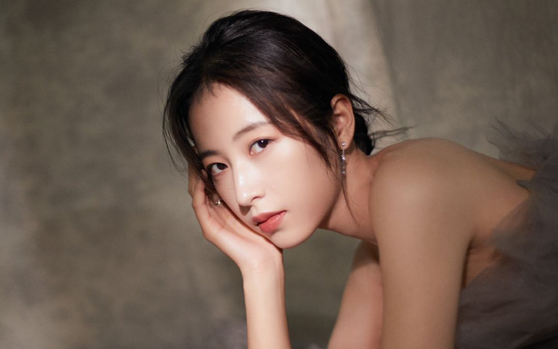 篮网训练现场出现三对三教学赛节奏紧凑，篮网三弟