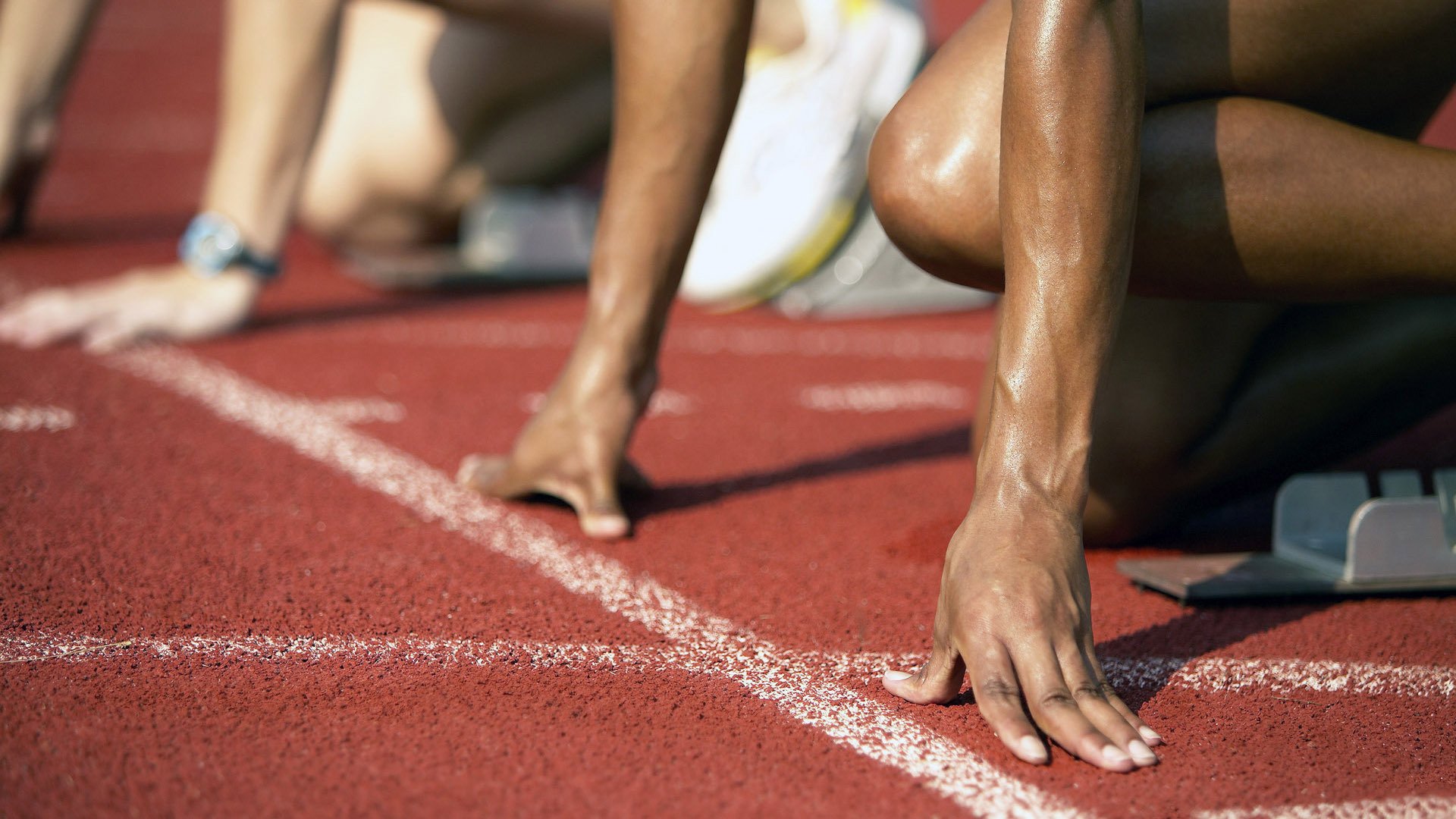 央视体育直播联合制作中国篮球某场焦点赛事，中央央视体育节目篮球赛